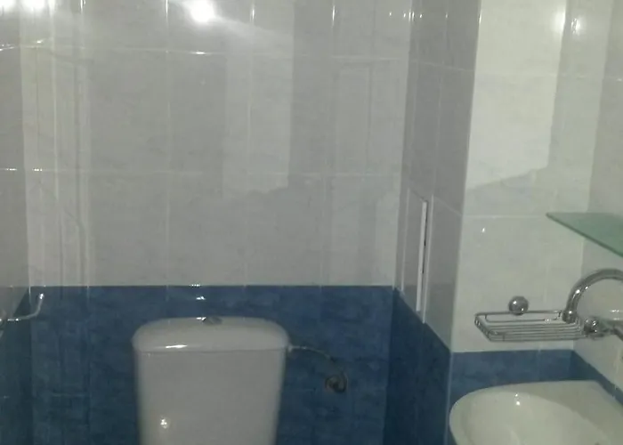 Хотел хотел парк 1 2*